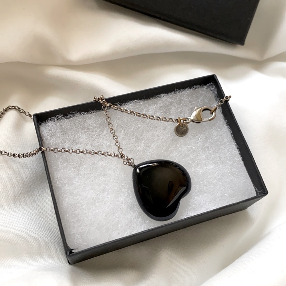 🖤 Mended Veil Upside Down Black Heart Necklace 🖤